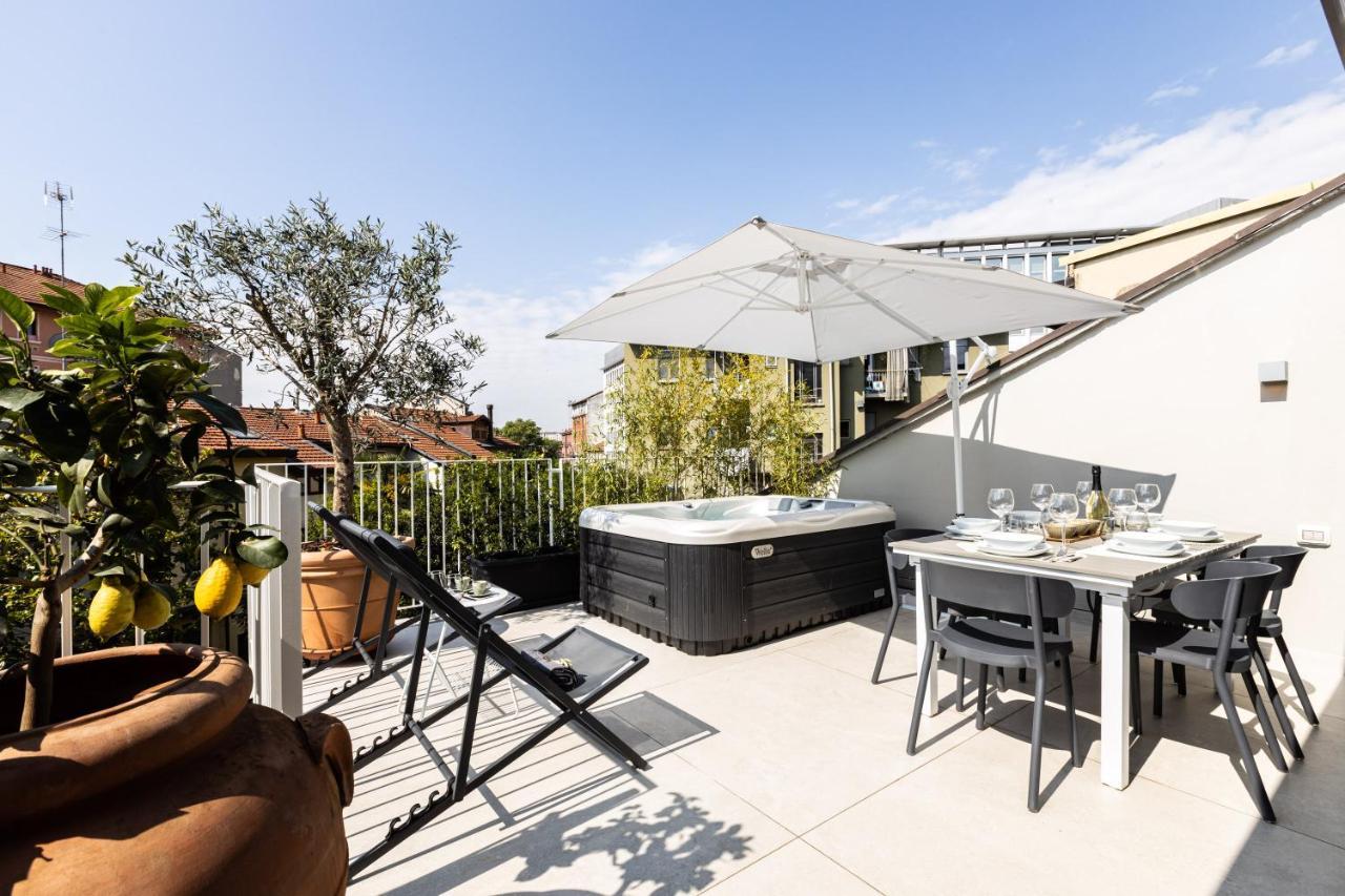 *Villa Olivo*With Private Terrace & Jacuzzi + 3Bedrooms Milano Dış mekan fotoğraf