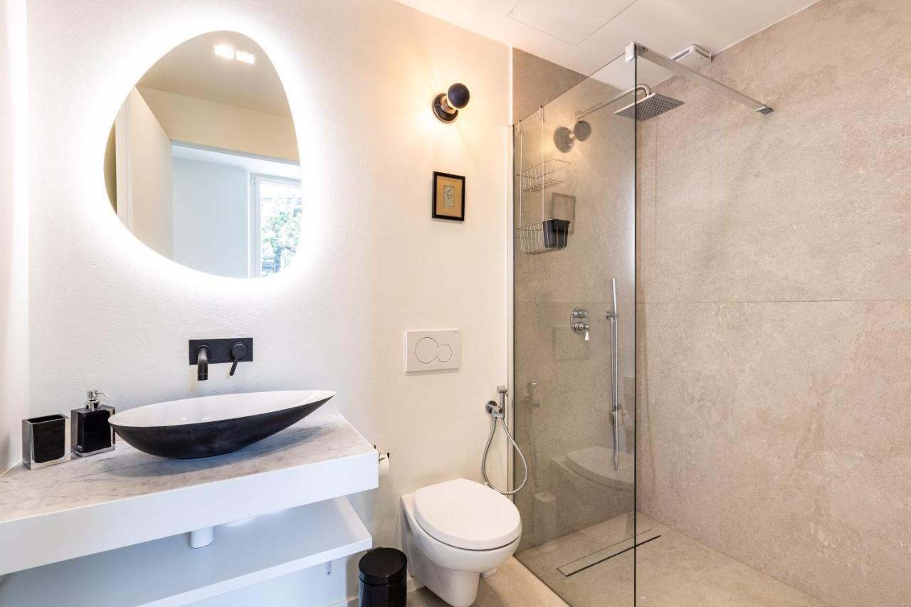 *Villa Olivo*With Private Terrace & Jacuzzi + 3Bedrooms Milano Dış mekan fotoğraf