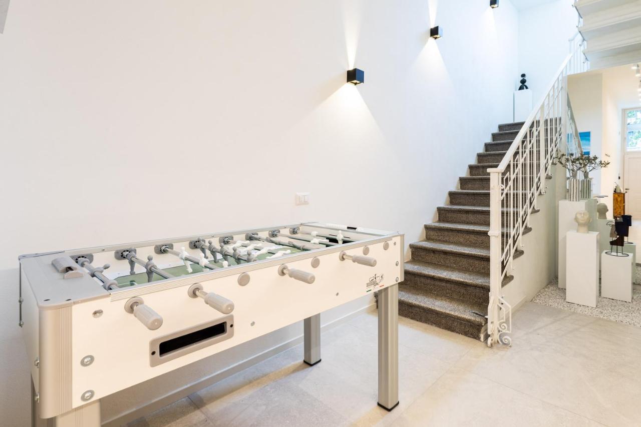 *Villa Olivo*With Private Terrace & Jacuzzi + 3Bedrooms Milano Dış mekan fotoğraf